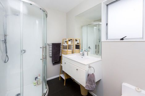 Photo of property in 63 Norana Road, Timberlea, Upper Hutt, 5018