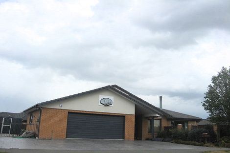 Photo of property in 14 Saint Keverne Close, Burwood, Christchurch, 8083