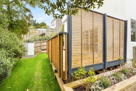 Photo of property in 12/24 Eastglen Road, Glen Eden, Auckland, 0602