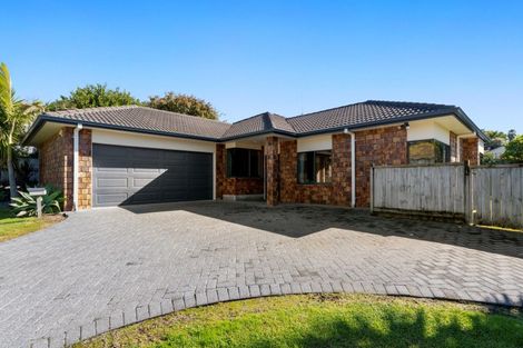 Photo of property in 11 Hawk Place, Welcome Bay, Tauranga, 3112