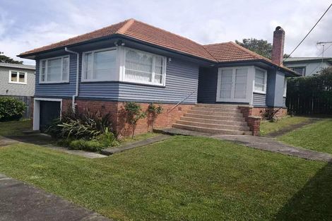 Photo of property in 61 Eastglen Road, Glen Eden, Auckland, 0602
