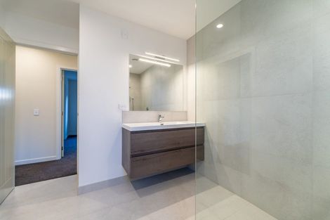 Photo of property in 20c Beach Road, Castor Bay, Auckland, 0620