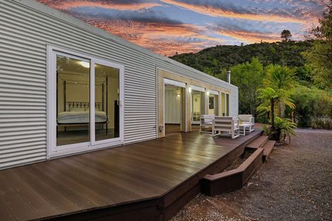 Photo of property in 97 Tawhai Street, Stokes Valley, Lower Hutt, 5019