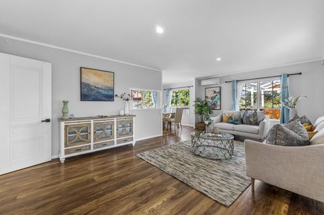 Photo of property in 12 Nedlands Place, Burswood, Auckland, 2013