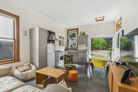 Photo of property in 17 Upper Bourke Street, Kilbirnie, Wellington, 6022