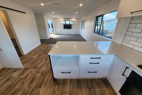 Photo of property in 81a Strathmore Avenue, Levin, 5510