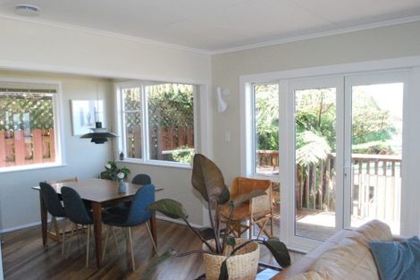 Photo of property in 36 Rakeiora Grove, Korokoro, Lower Hutt, 5012