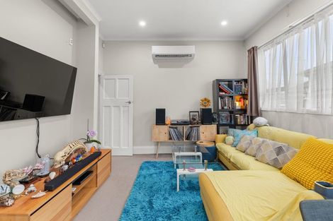 Photo of property in 17 Mackenzie Avenue, Woolston, Christchurch, 8023