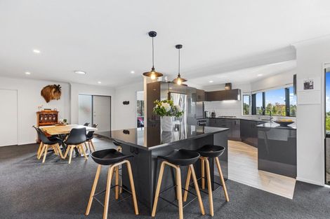 Photo of property in 135 Waikite Road, Welcome Bay, Tauranga, 3175