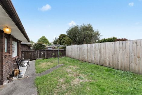 Photo of property in 2b Edgewater Parade, Waiuku, 2123