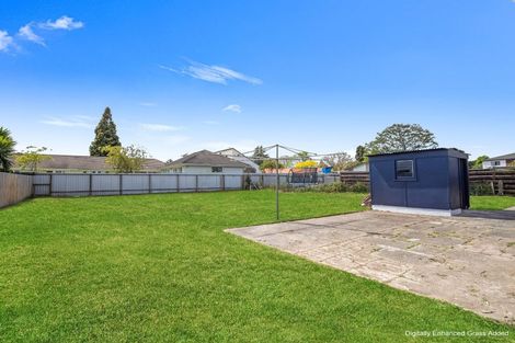 Photo of property in 15 Hockin Place, Fairfield, Hamilton, 3214