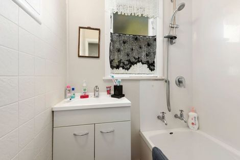 Photo of property in 2 Kereru Grove, Stokes Valley, Lower Hutt, 5019