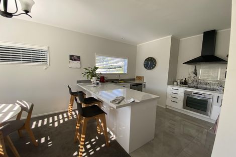 Photo of property in 21 Parkes Avenue, Saint Johns Hill, Whanganui, 4501