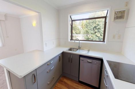 Photo of property in 7 Chilton Grove, Hokowhitu, Palmerston North, 4410