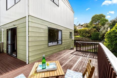 Photo of property in 28a Cheltenham Terrace, Newlands, Wellington, 6037