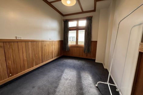 Photo of property in 25 Ranfurly Street, Hokowhitu, Palmerston North, 4410