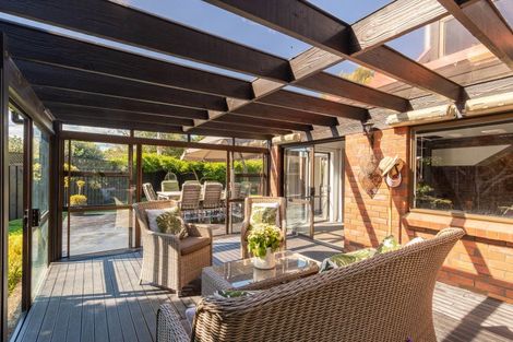 Photo of property in 11 Johnswood Grove, Clouston Park, Upper Hutt, 5018