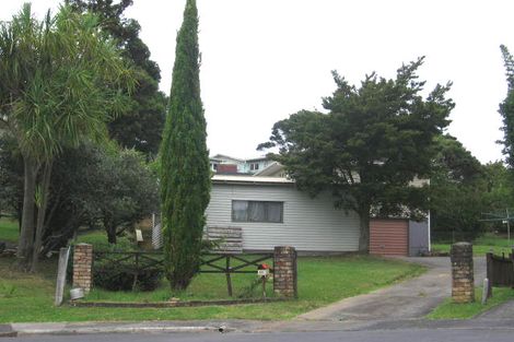 Photo of property in 62 Saffron Street, Birkdale, Auckland, 0626
