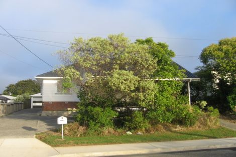 Photo of property in 1/8 Merton Avenue, Glenfield, Auckland, 0627