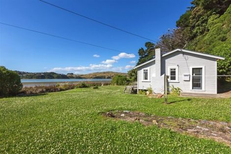 Photo of property in 57-59 Seaview Road, Paremata, Porirua, 5024
