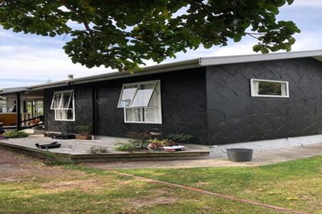 Photo of property in 46 Waimea Road, Waikanae Beach, Waikanae, 5036