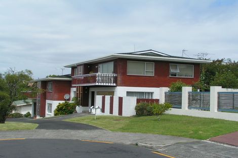 Photo of property in 1/5 Brown Street, Hauraki, Auckland, 0622