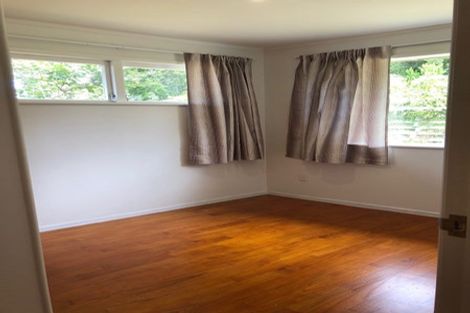 Photo of property in 9 Hatherlow Street, Glenfield, Auckland, 0629