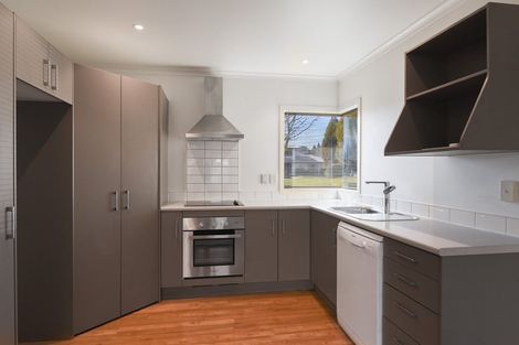 Photo of property in 14/64 Kawaha Point Road, Kawaha Point, Rotorua, 3010