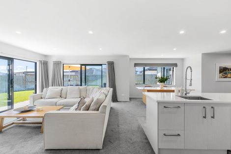 Photo of property in 16 Tawhai Crescent, Wharewaka, Taupo, 3330