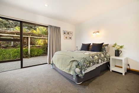 Photo of property in 110b Wynyard Crescent, Fernhill, Queenstown, 9300