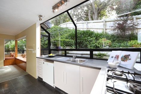 Photo of property in 46a Tanner Street, Havelock North, 4130