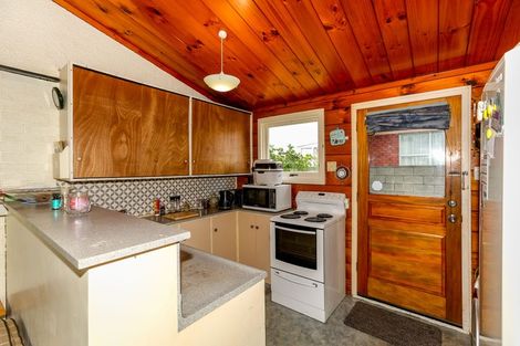 Photo of property in 25c Omata Road, Marfell, New Plymouth, 4310