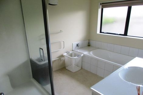 Photo of property in 4b Georgia Grove, Paraparaumu, 5032