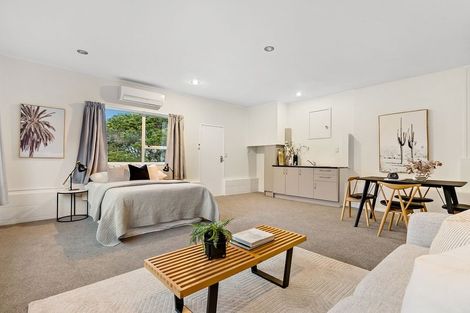 Photo of property in 42 Grenada Avenue, Forrest Hill, Auckland, 0620