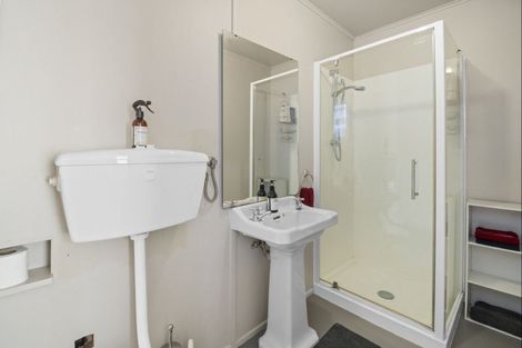 Photo of property in 13 Kowhai Terrace, Saint Martins, Christchurch, 8022