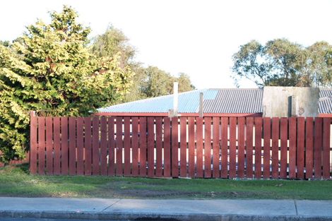 Photo of property in 102 Tennessee Avenue, Mangere East, Auckland, 2024