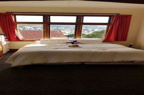 Photo of property in 71 Nairn Street, Mount Cook, Wellington, 6011