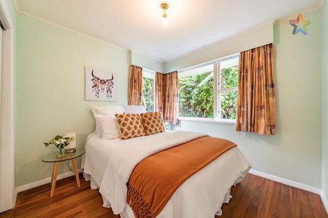 Photo of property in 27 Magnolia Grove, Maungaraki, Lower Hutt, 5010