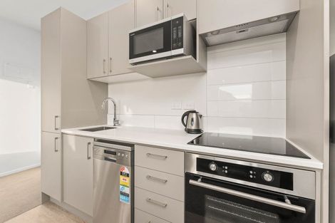 Photo of property in Wyndham Gardens Apartments, 30 Red Oaks Drive, Frankton, Queenstown, 9300
