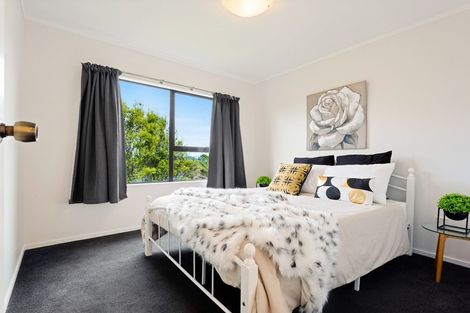 Photo of property in 26 Amery Place, West Harbour, Auckland, 0618