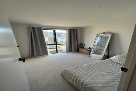 Photo of property in 22 Treeline Lane, Flat Bush, Auckland, 2019