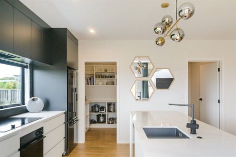 Photo of property in 18 Silkwood Place, Fitzherbert, Palmerston North, 4410