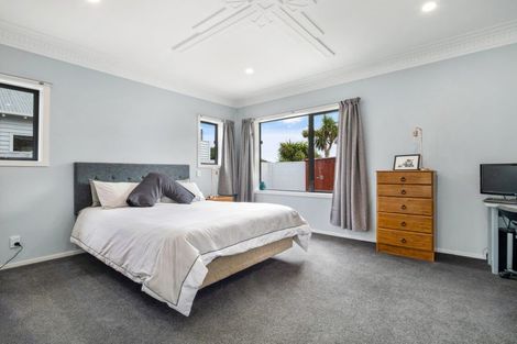 Photo of property in 18 Crest Street, Tainui, Dunedin, 9013