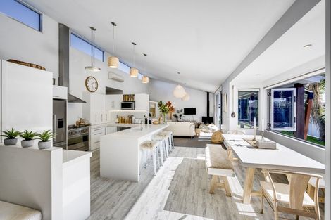 Photo of property in 76 Russell Robertson Drive, Havelock North, 4130