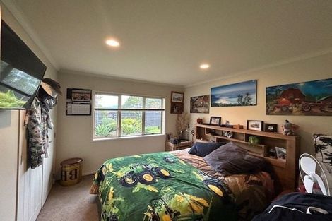 Photo of property in 8 Paul Close, Papamoa Beach, Papamoa, 3118