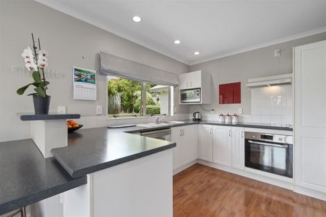 Photo of property in 10 Westminster Gardens, Unsworth Heights, Auckland, 0632