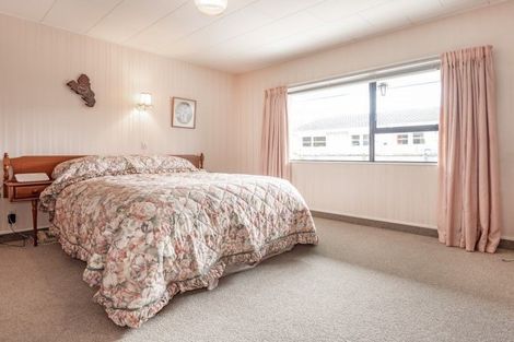 Photo of property in 2/411 Avenue Road West, Hastings, 4122