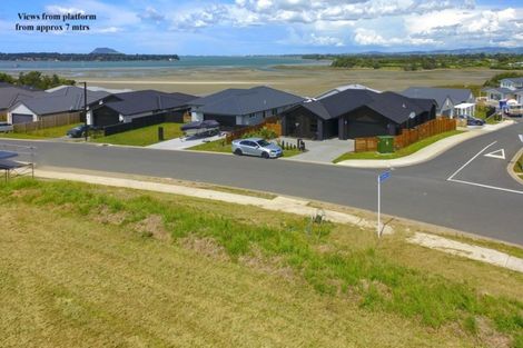 Photo of property in 56 Bert Wall Drive, Omokoroa, 3114