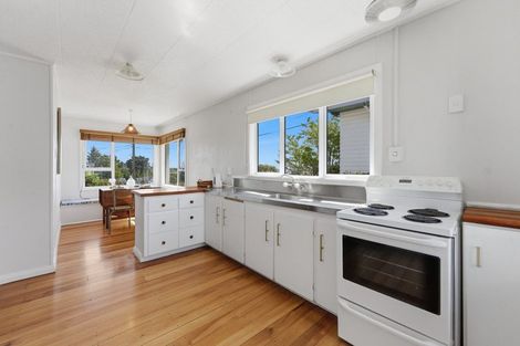 Photo of property in 251 Frankley Road, Frankleigh Park, New Plymouth, 4310