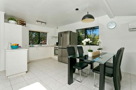 Photo of property in 2/157 Spinella Drive, Bayview, Auckland, 0629